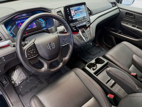 Used 2023 Honda Odyssey Sport image 7