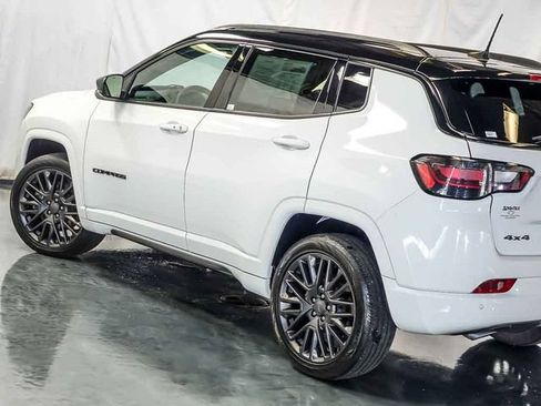 Used 2023 Jeep Compass High Altitude AWD/4WD image 11