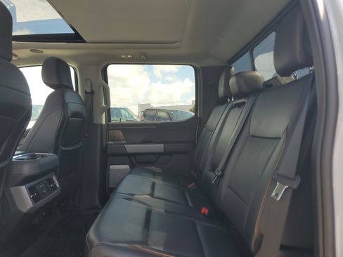 Used 2025 Ford F250 Lariat w/ Lariat Ultimate Package image 19