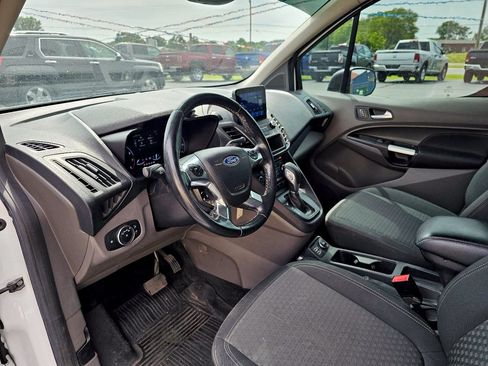 Used 2019 Ford Transit Connect XLT FWD image 3
