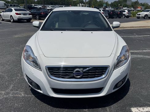 Used 2013 Volvo C70 T5 FWD image 2