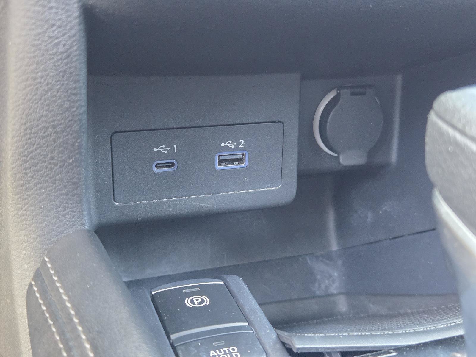 Used 2024 Nissan Kicks SV FWD image 13