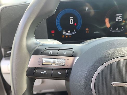Used 2025 Hyundai Kona SEL AWD/4WD image 13