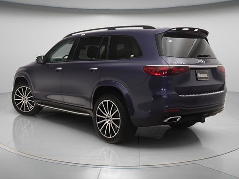 New 2026 Mercedes-Benz GLS 450 4MATIC image 2