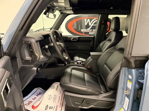 New 2025 Ford Bronco Badlands image 10