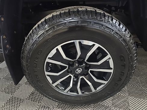 Used 2020 Toyota Tacoma SR image 13