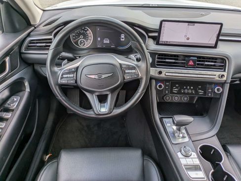 Used 2025 Genesis G70 2.5T RWD image 15
