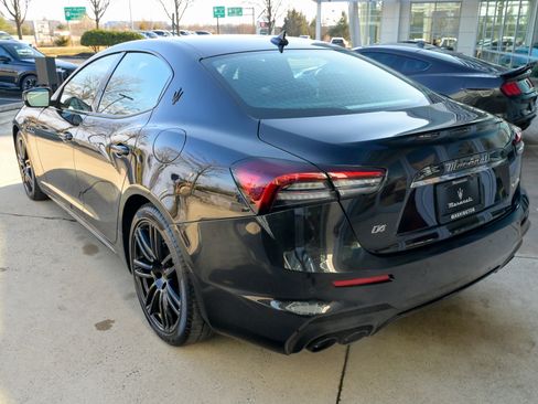 Certified 2022 Maserati Ghibli Modena Q4 image 7