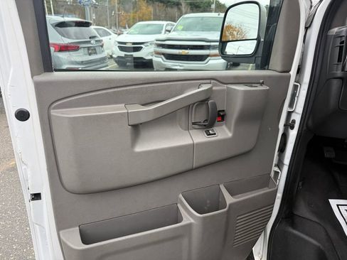 Used 2021 Chevrolet Express 2500 Work Van w/ Driver Convenience Package image 15