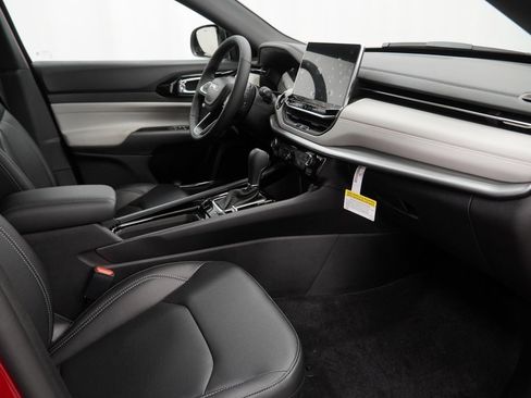 New 2026 Jeep Compass Limited image 34