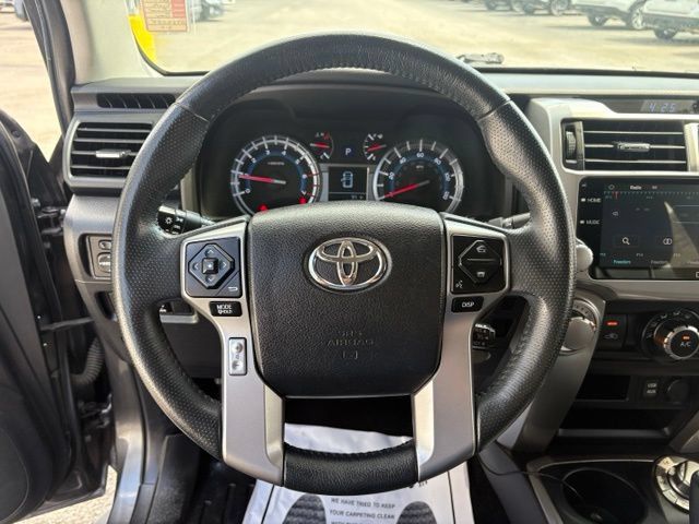 Used 2019 Toyota 4Runner SR5 AWD/4WD image 15