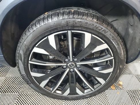 Used 2026 Volvo XC90 B6 Plus w/ Protection Package Premier AWD/4WD image 13