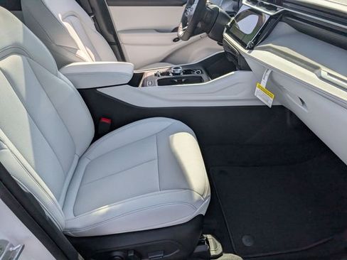 New 2026 Jeep Cherokee Limited AWD/4WD image 32