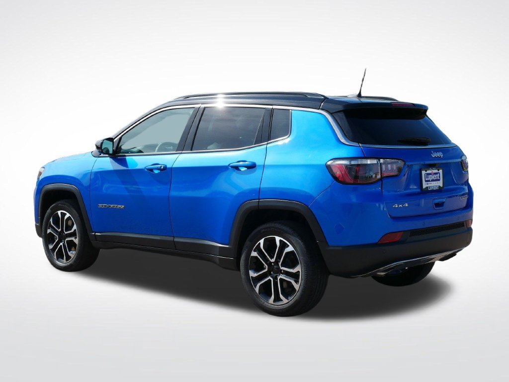 Used 2023 Jeep Compass Limited w/ Sun and Sound Group AWD/4WD image 4