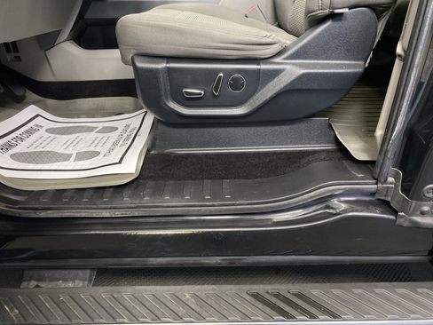 Used 2015 Ford F150 XLT w/ Equipment Group 302A Luxury image 11