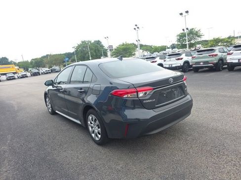 Used 2026 Toyota Corolla LE FWD image 4