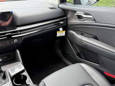 New 2026 Kia Sportage SX image 18
