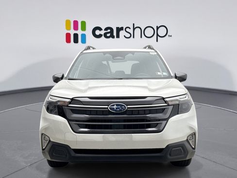 Used 2025 Subaru Forester Premium w/ Convenience Package #1 AWD/4WD image 8