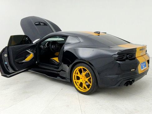 Used 2023 Chevrolet Camaro LT w/ RS Package image 12