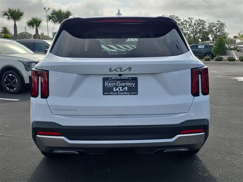 New 2026 Kia Sorento SX image 7