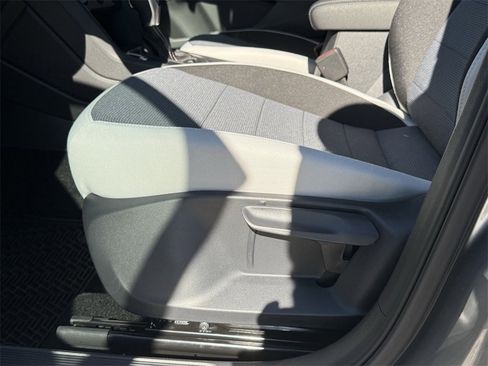 New 2026 Volkswagen Taos S image 13