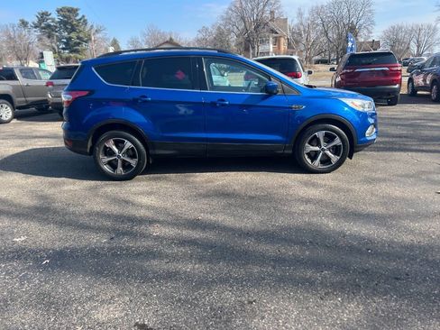 Used 2017 Ford Escape SE w/ Equipment Group 201A image 20