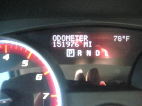 Used 2010 GMC Acadia SLE image 6