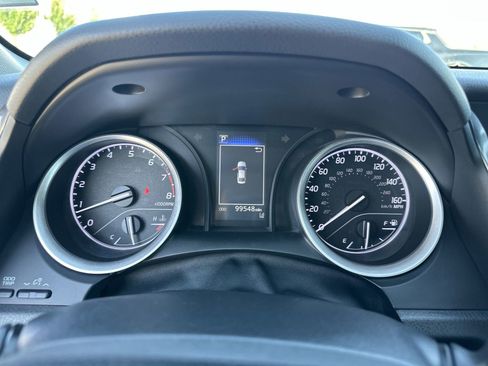 Used 2021 Toyota Camry LE FWD image 12