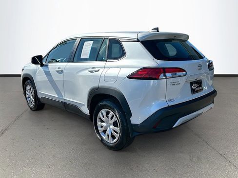 Used 2023 Toyota Corolla Cross L image 5