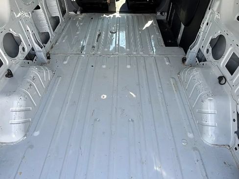 Used 2018 Ford Transit 150 130 Low Roof RWD image 17