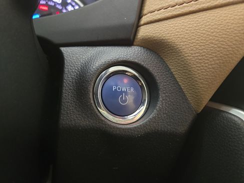 Used 2021 Toyota RAV4 XLE image 25