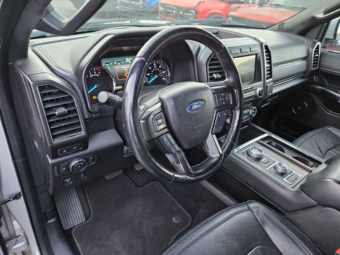 Used 2018 Ford Expedition Limited image 14