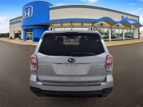 Used 2017 Subaru Forester 2.5i Limited image 7