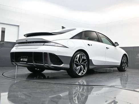 Certified 2024 Hyundai Ioniq 6 SEL image 24