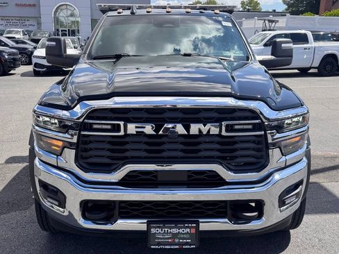 Used 2026 RAM 5500 Tradesman RWD image 2