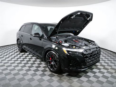 New 2026 Audi SQ7 Prestige AWD/4WD image 39