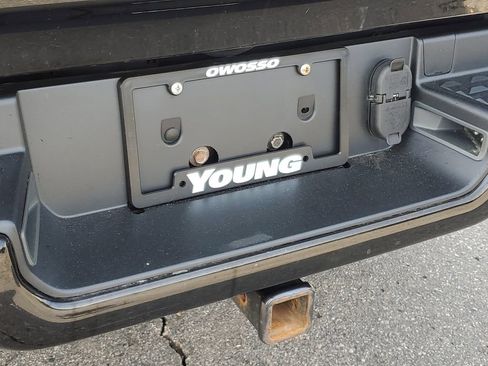 Used 2019 RAM 1500 Laramie w/ Sport Appearance Package AWD/4WD image 36