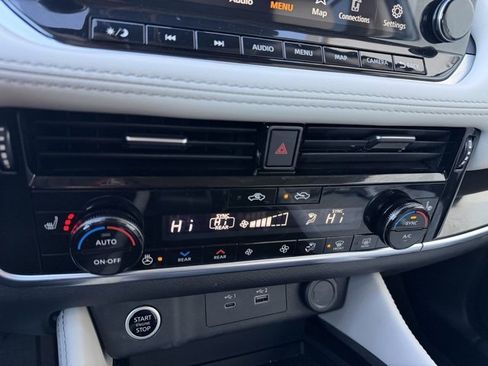 Certified 2023 Nissan Rogue SL w/ SL Premium Package image 21