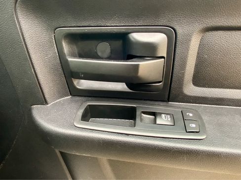 Used 2016 RAM 2500 Tradesman w/ Chrome Appearance Group image 52