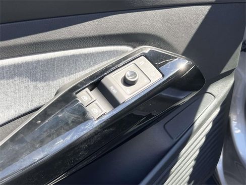 Used 2023 Volkswagen ID.4 Pro image 25