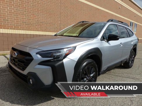 Used 2025 Subaru Outback Onyx Edition AWD/4WD image 1