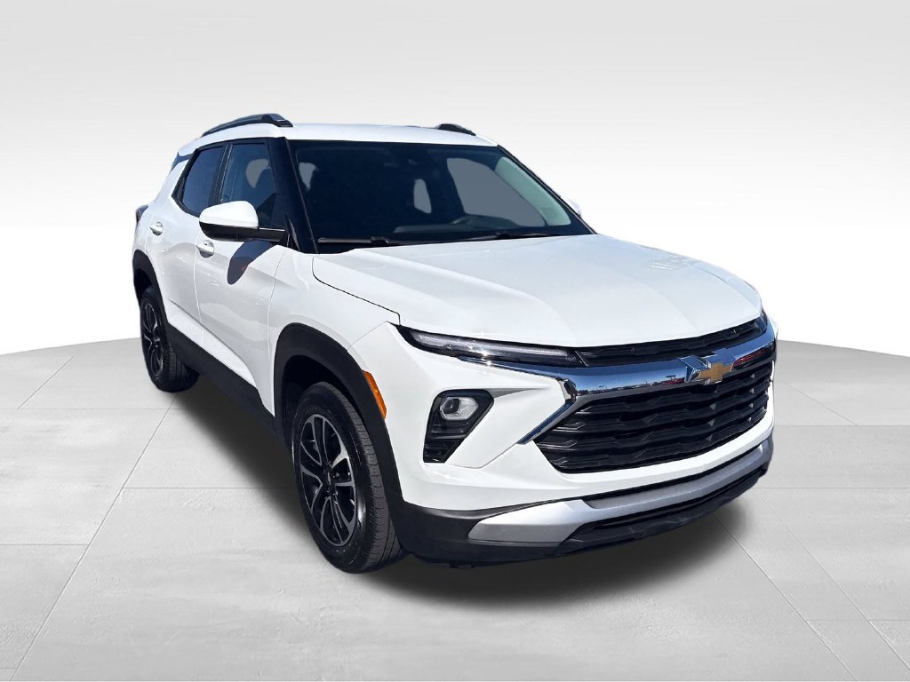 Used 2025 Chevrolet TrailBlazer LT AWD/4WD image 8