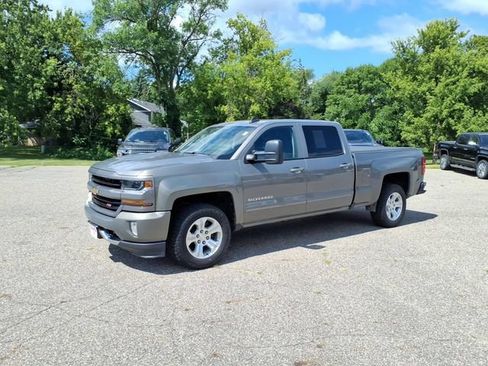 Used 2017 Chevrolet Silverado 1500 LT w/ All Star Edition AWD/4WD image 7