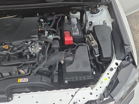 Used 2021 Toyota Camry SE image 24