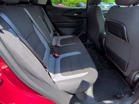 Used 2021 Chevrolet TrailBlazer LT w/ Convenience Package FWD image 28