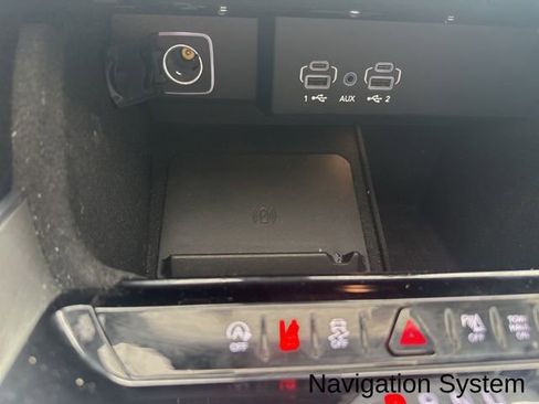 Used 2024 Jeep Wagoneer Series II image 29