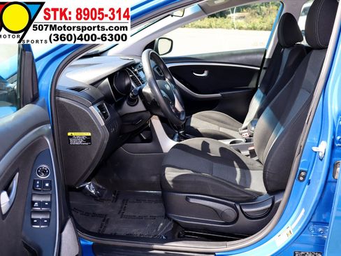 Used 2017 Hyundai Elantra GT image 12