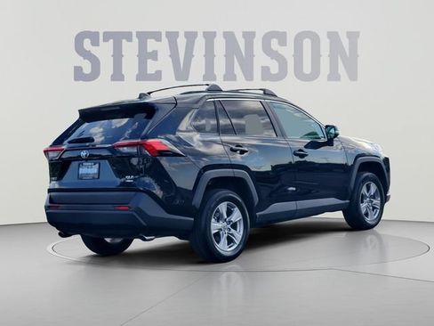 Used 2022 Toyota RAV4 XLE w/ Convenience Package AWD/4WD image 5