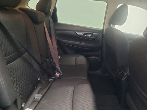 Used 2019 Nissan Rogue SV FWD image 19