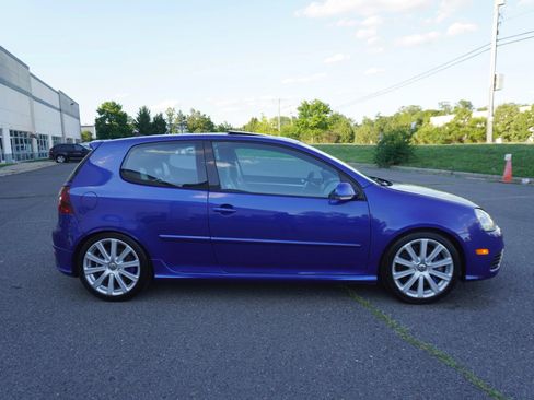 Used 2008 Volkswagen R32 AWD/4WD image 8